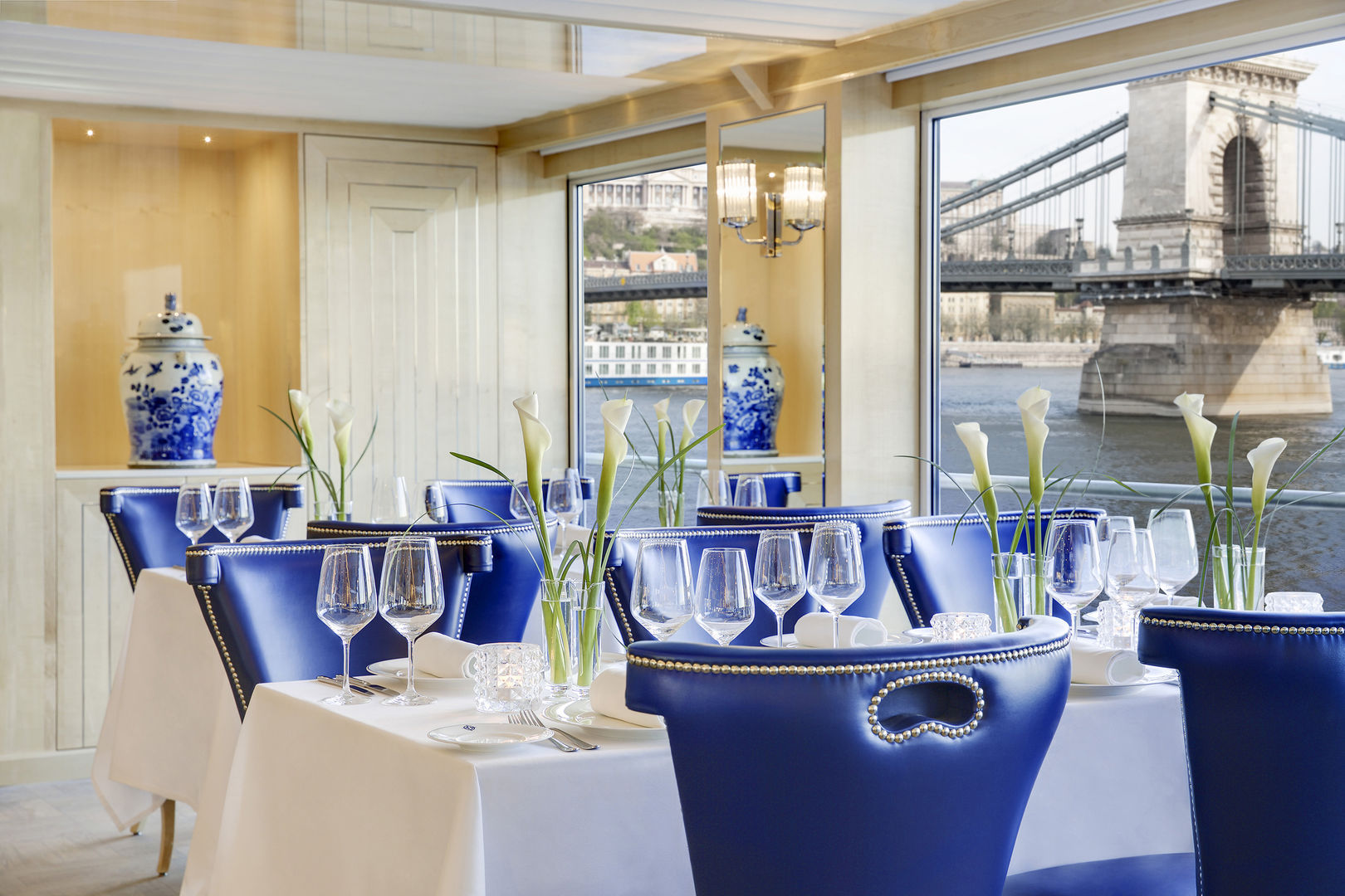 Uniworld Boutique River Cruises - S.S. Beatrice - Restaurant Mozart 1.jpg